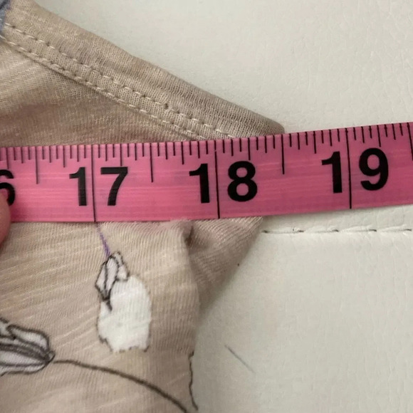 Beautiful Flowy EUC Cupio Anthropologie Top ruffle sleeves Small Floral - Picture 5 of 6